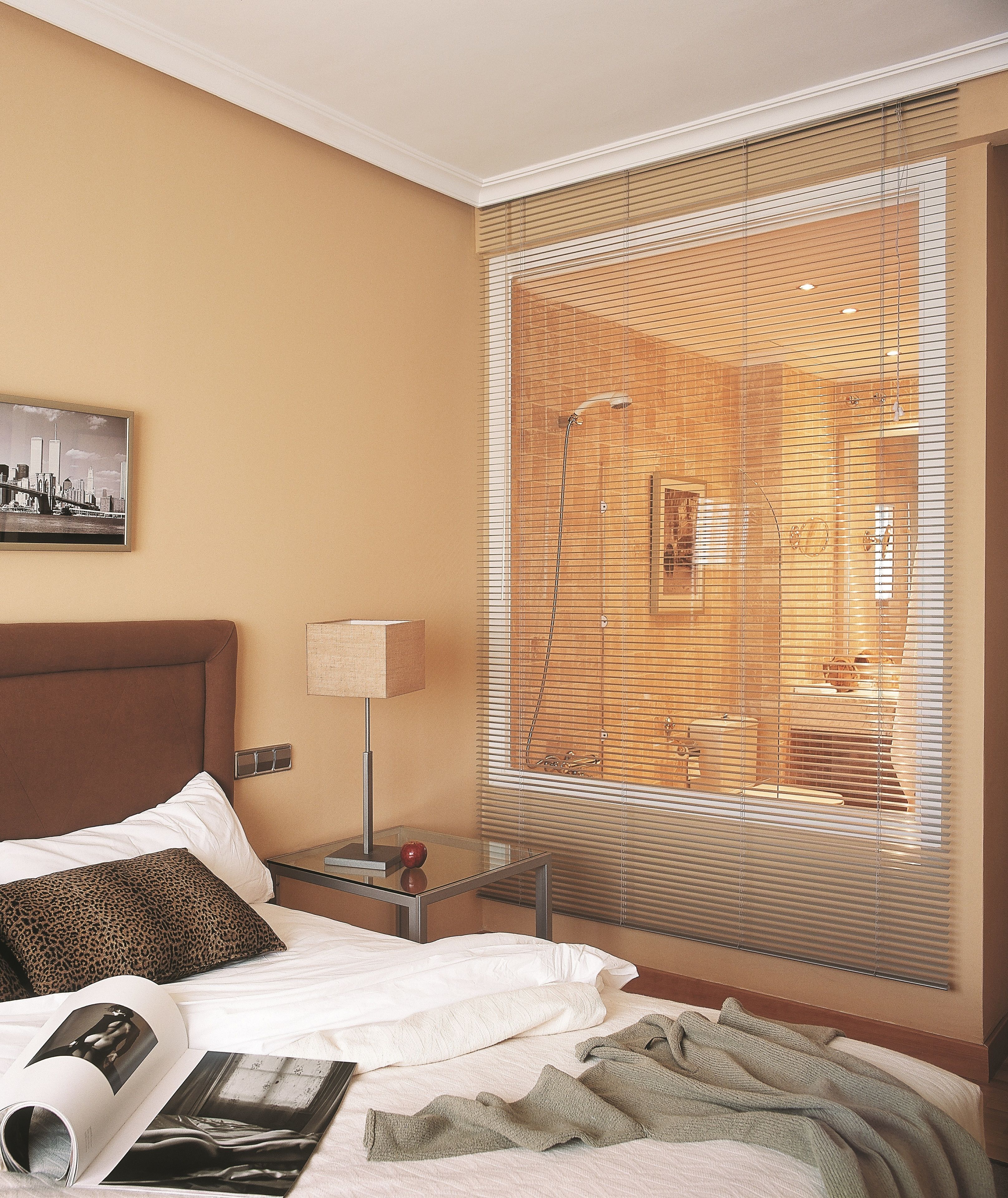 suite | minibar, desk, free cots/infant beds, free wifi