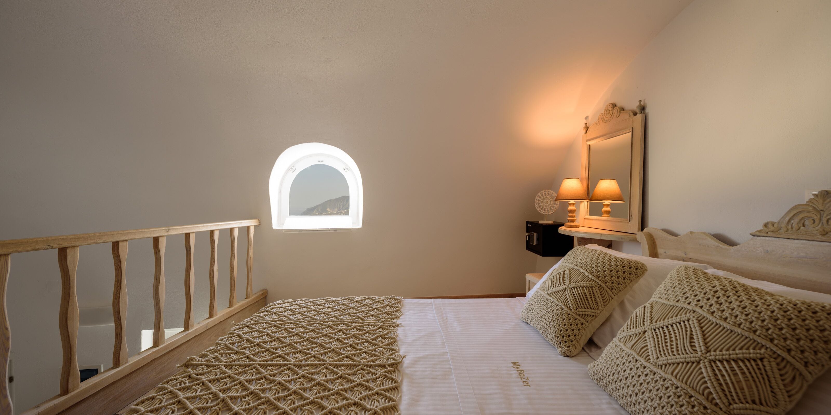 Premier Maisonette Cave Suite - Caldera Sea view & Pool view