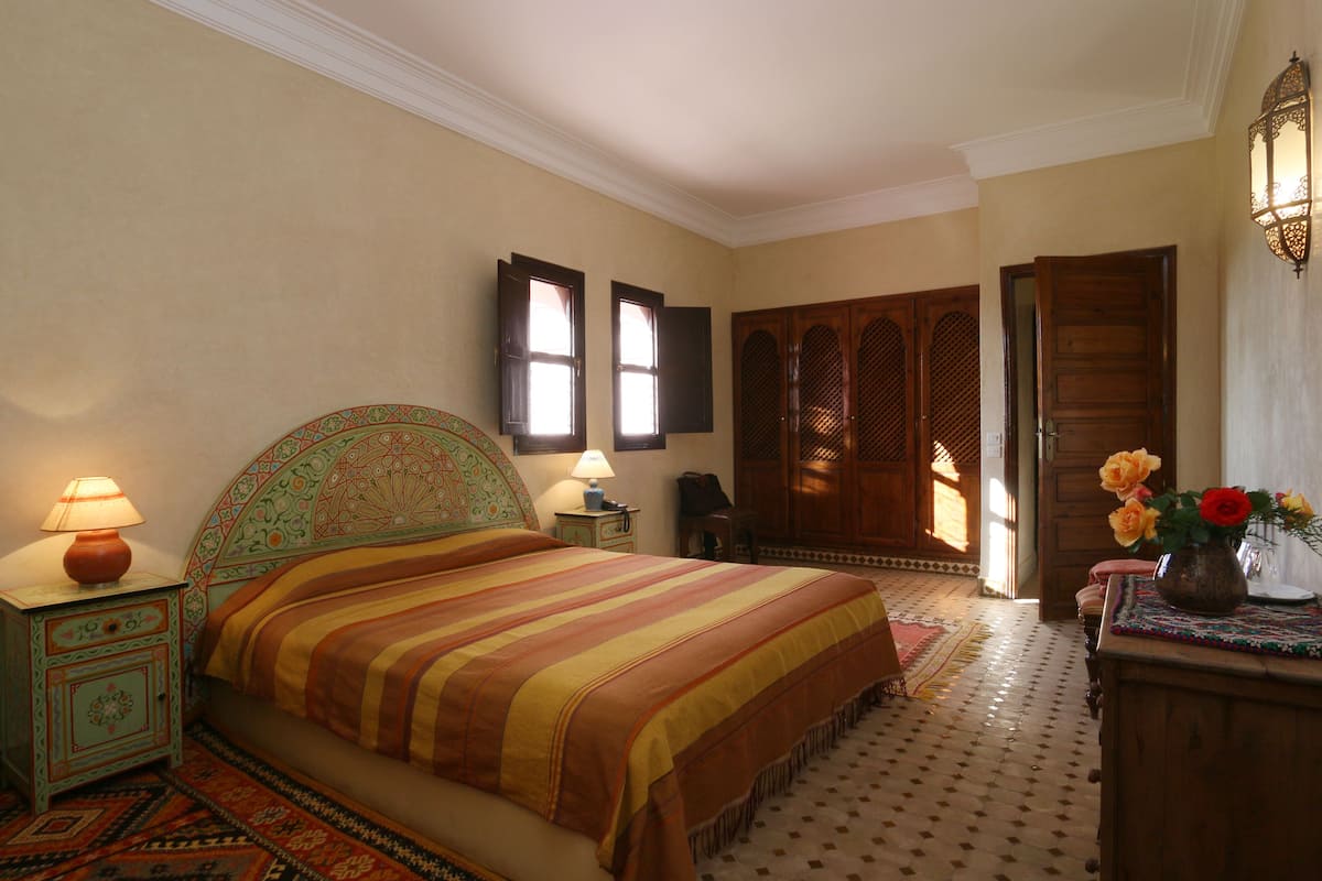 Standard Double Room, Private Bathroom | In-room safe, individually decorated, individually furnished