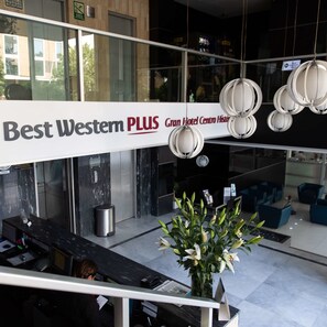 Reception - Best Western Plus Gran Hotel Centro Historico (Guadalajara)