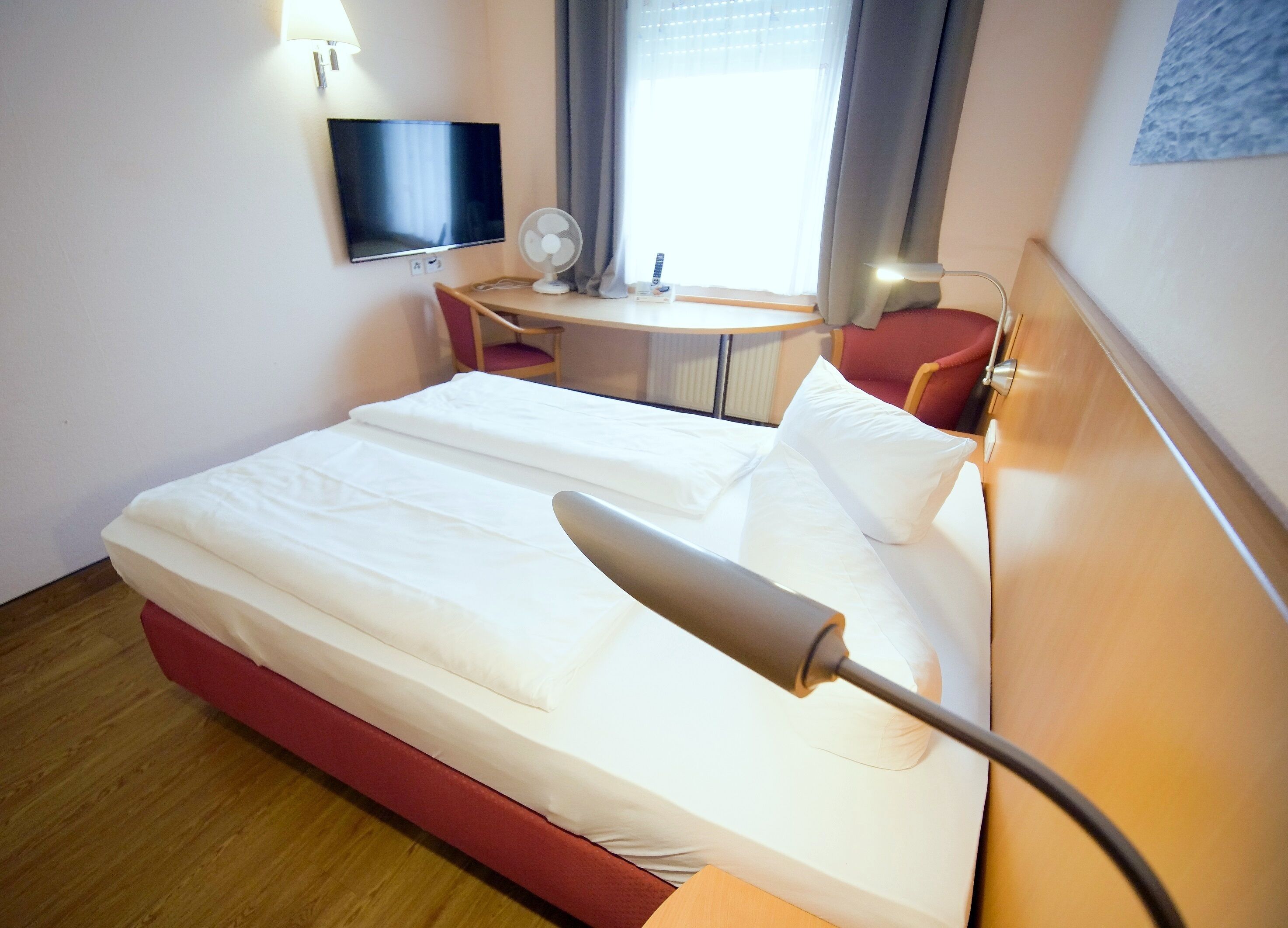 double room | desk, soundproofing, rollaway beds, free wifi