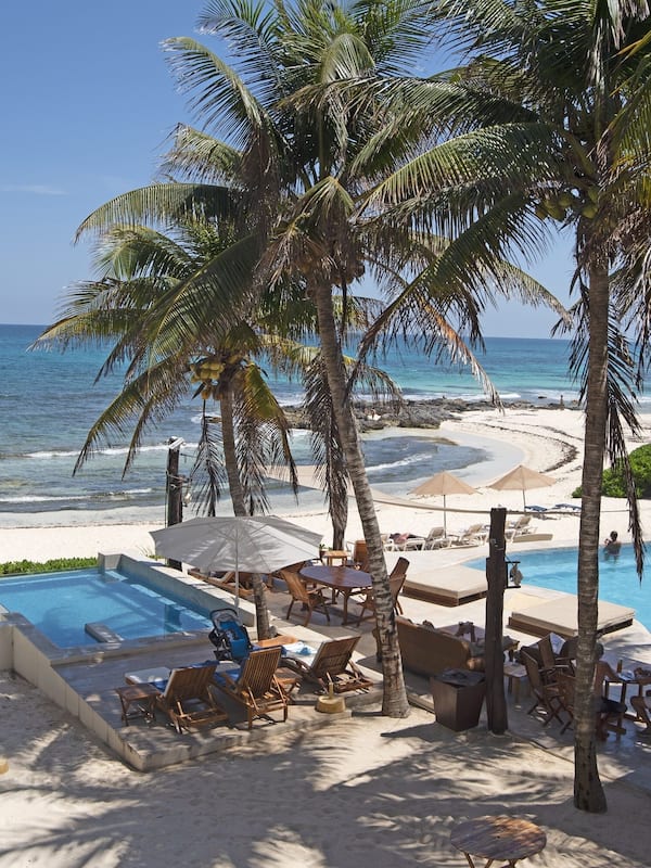 Outdoor pool, sun loungers