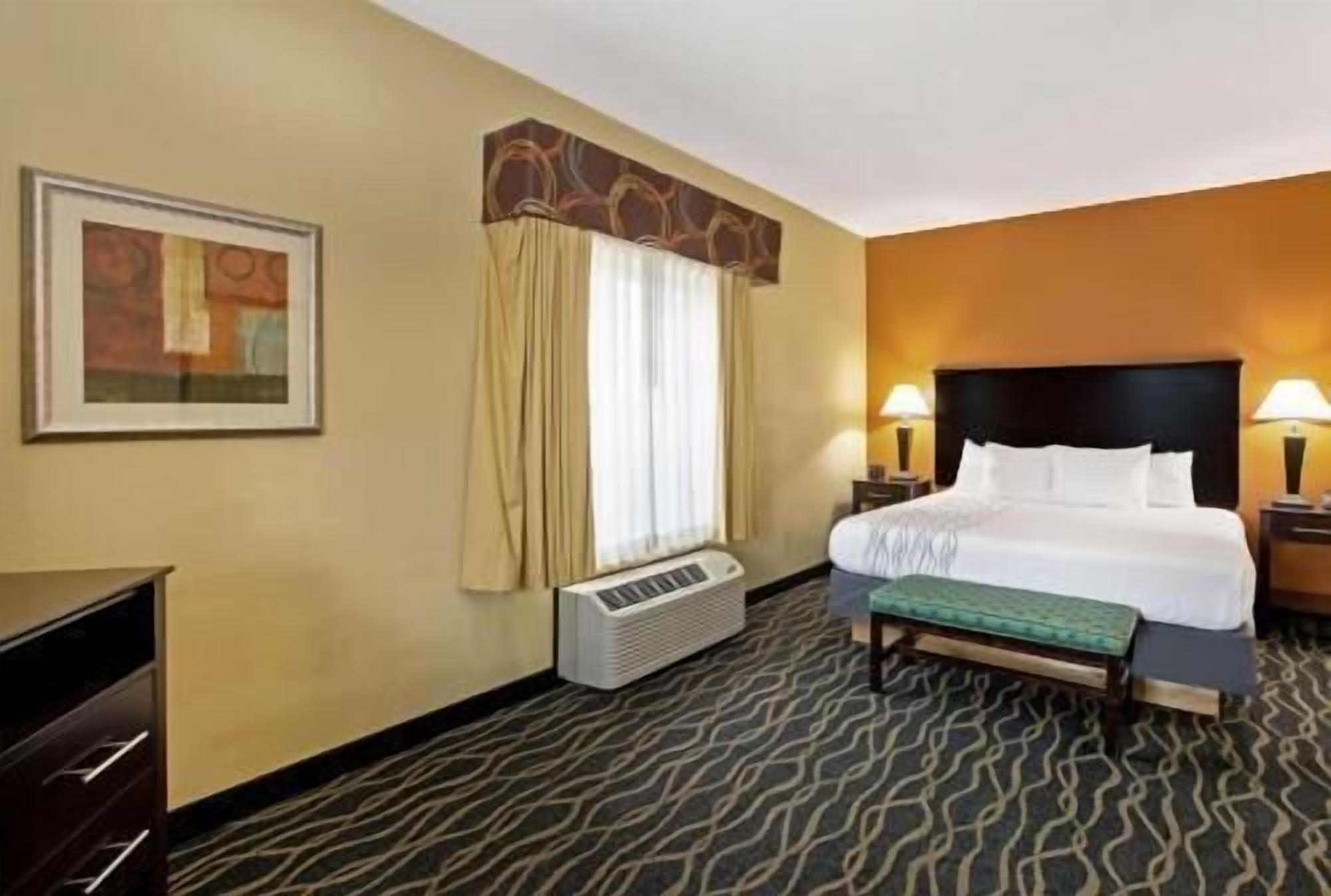 Ropa de cama de alta calidad y escritorio 
