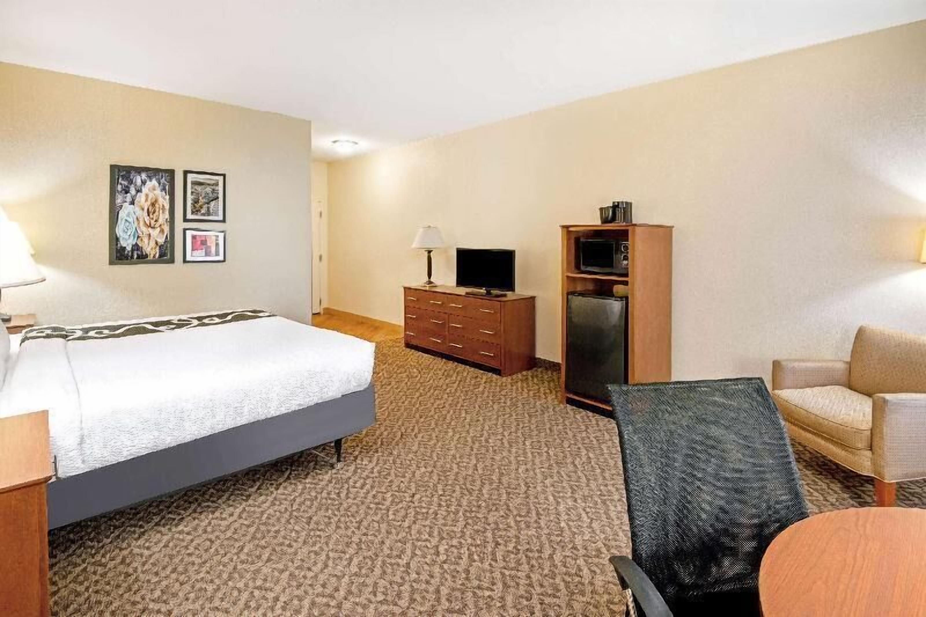 Premium bedding, desk, blackout curtains, iron/ironing board