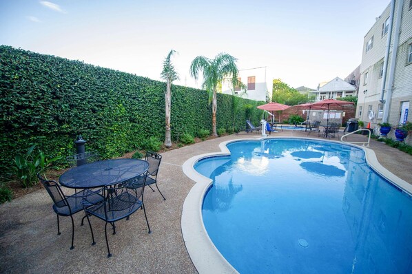 Outdoor pool, pool loungers - Frenchmen Orleans at 519, Ascend Hotel Collection (New Orleans)