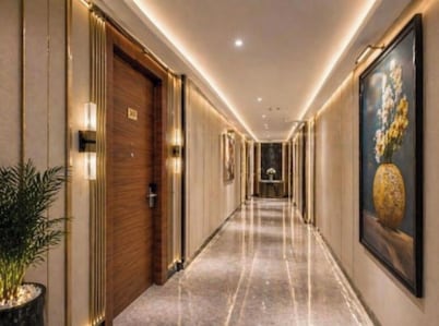 Hotel Vishal Residency, Mahipalpur Near IGI Delhi Airport