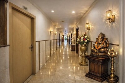 Hotel Vishal Residency, Mahipalpur Near IGI Delhi Airport