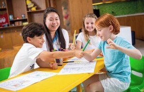 32-inch LED TV with cable channels, TV