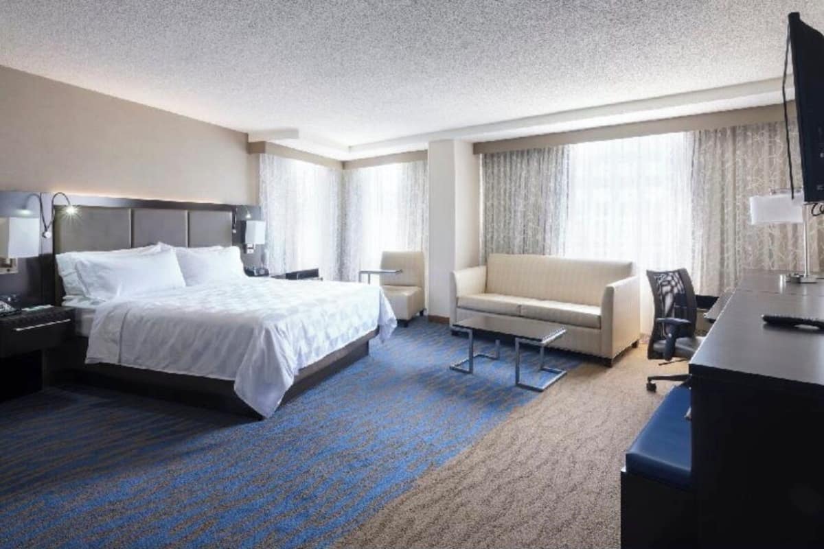 Schreibtisch, Verdunkelungsvorhänge, Zustellbetten, kostenloses WLAN