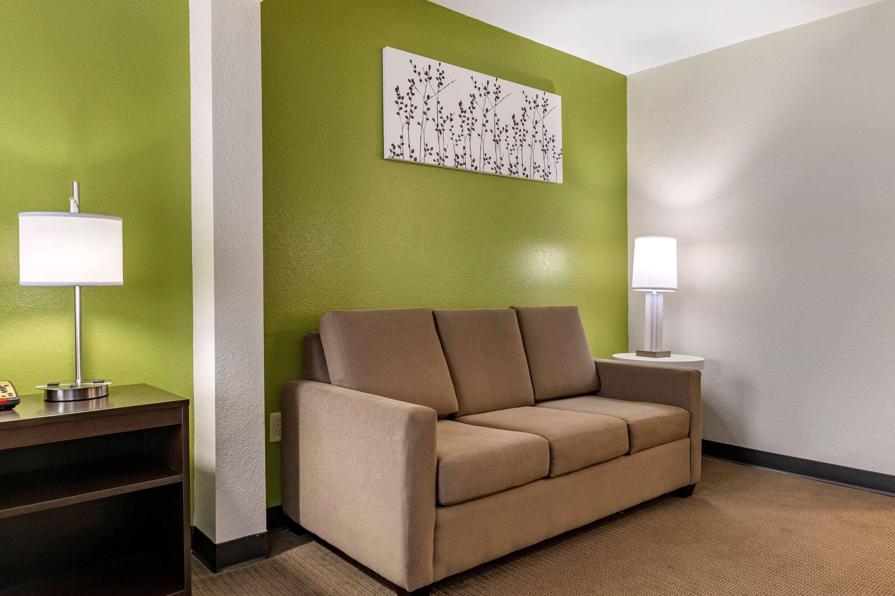 pillow-top beds, desk, iron/ironing board, free wifi