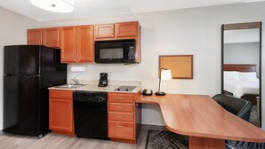 Private kitchen - Candlewood Suites Louisville North by IHG (Clarksville)