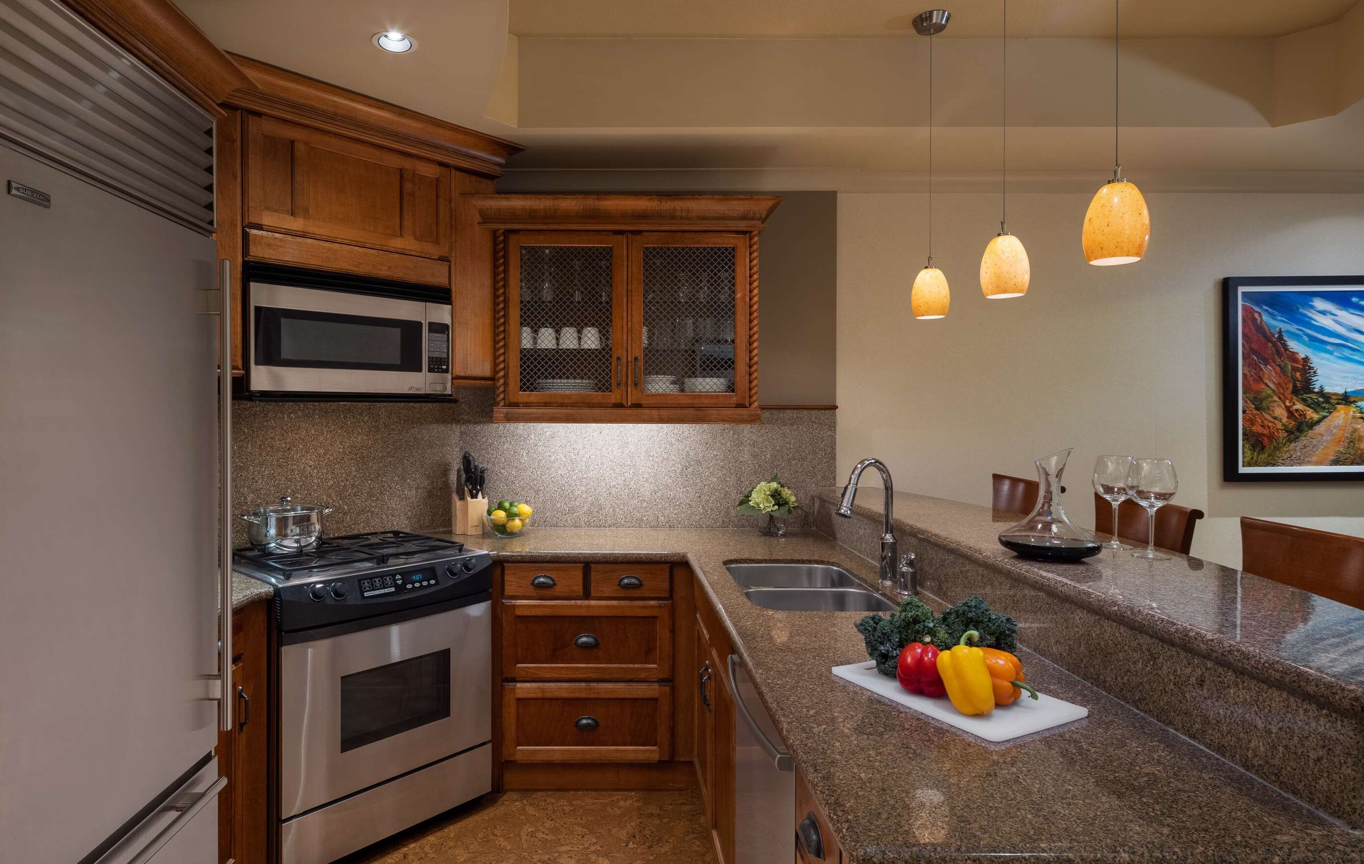 2 bedrooms, premium bedding, in-room safe, laptop workspace