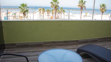 Deluxe Room | Balcony