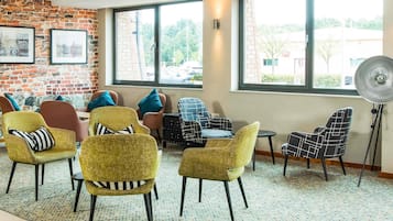 Se sirven desayunos y comidas