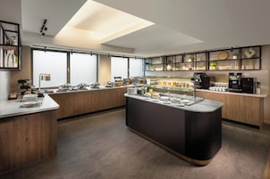 Café da manhã com buffet todos os dias mediante uma taxa