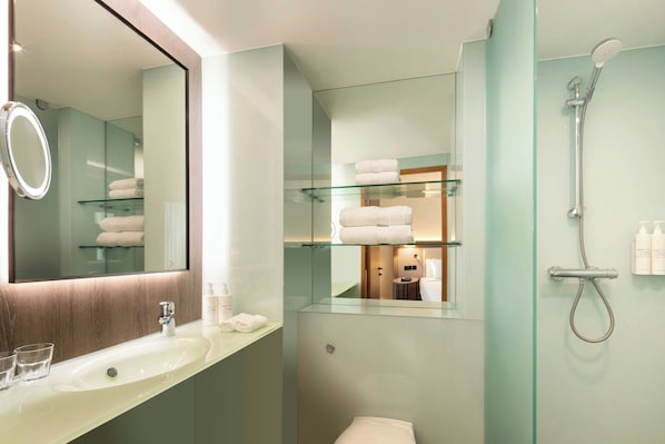 Shower, eco-friendly toiletries, hair dryer, towels