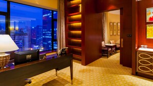 Executive Suite | Minibar, in-room safe, desk, soundproofing - Chengdu Celebrity City Hotel (Chengdu)