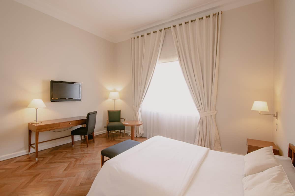 In-room safe, iron/ironing board (on request), WiFi (free), bed sheets