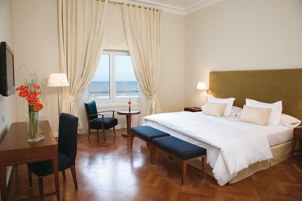 In-room safe, iron/ironing board (on request), WiFi (free), bed sheets