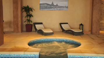 2 piscines couvertes