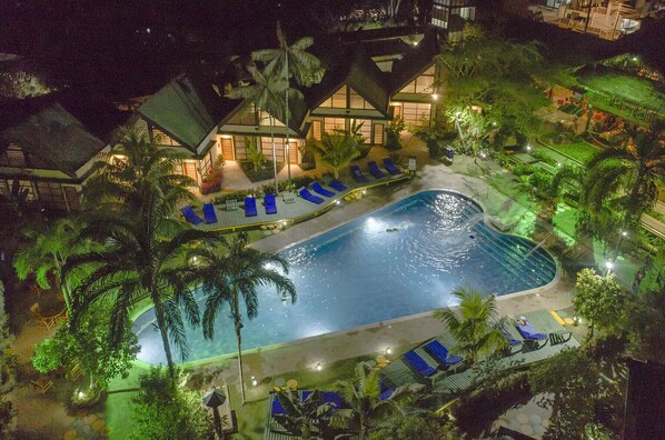 Outdoor pool, open 10:00 AM to 7:00 PM, sun loungers