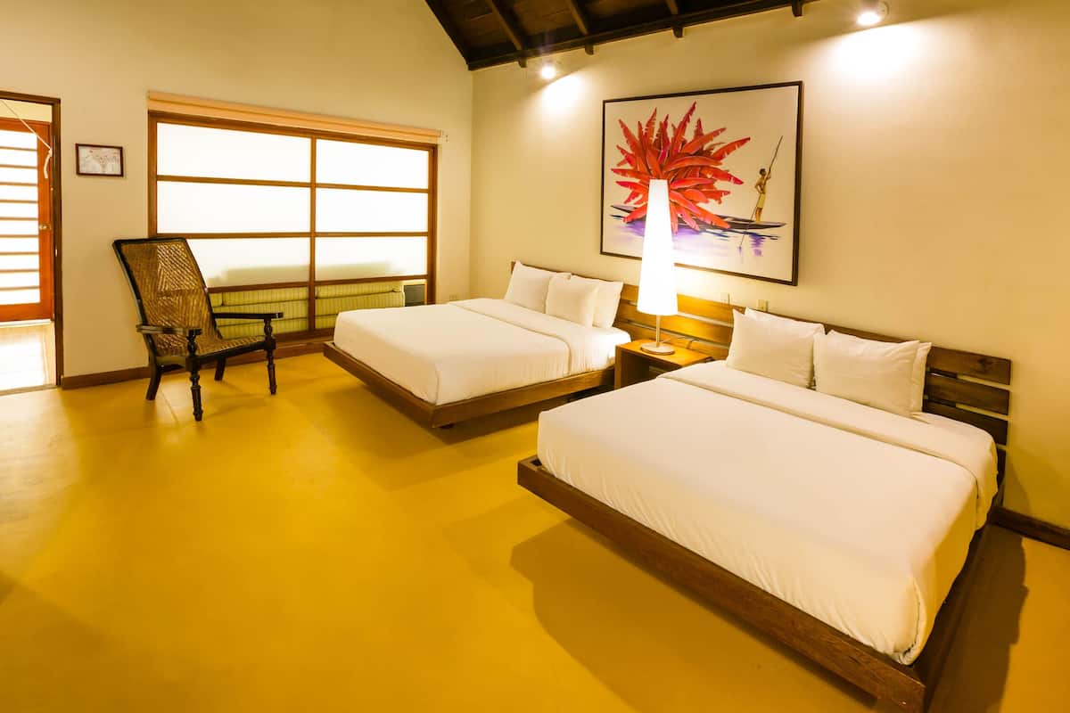 standard room | minibar, in-room safe, blackout curtains, bed sheets