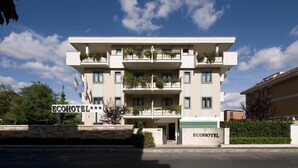 Front of property - Ecohotel Roma (Rome)