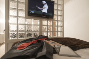 In-room safe, iron/ironing board, free cribs/infant beds, free WiFi - Fountain Court Apartments - Grove Executive (Edinburgh)