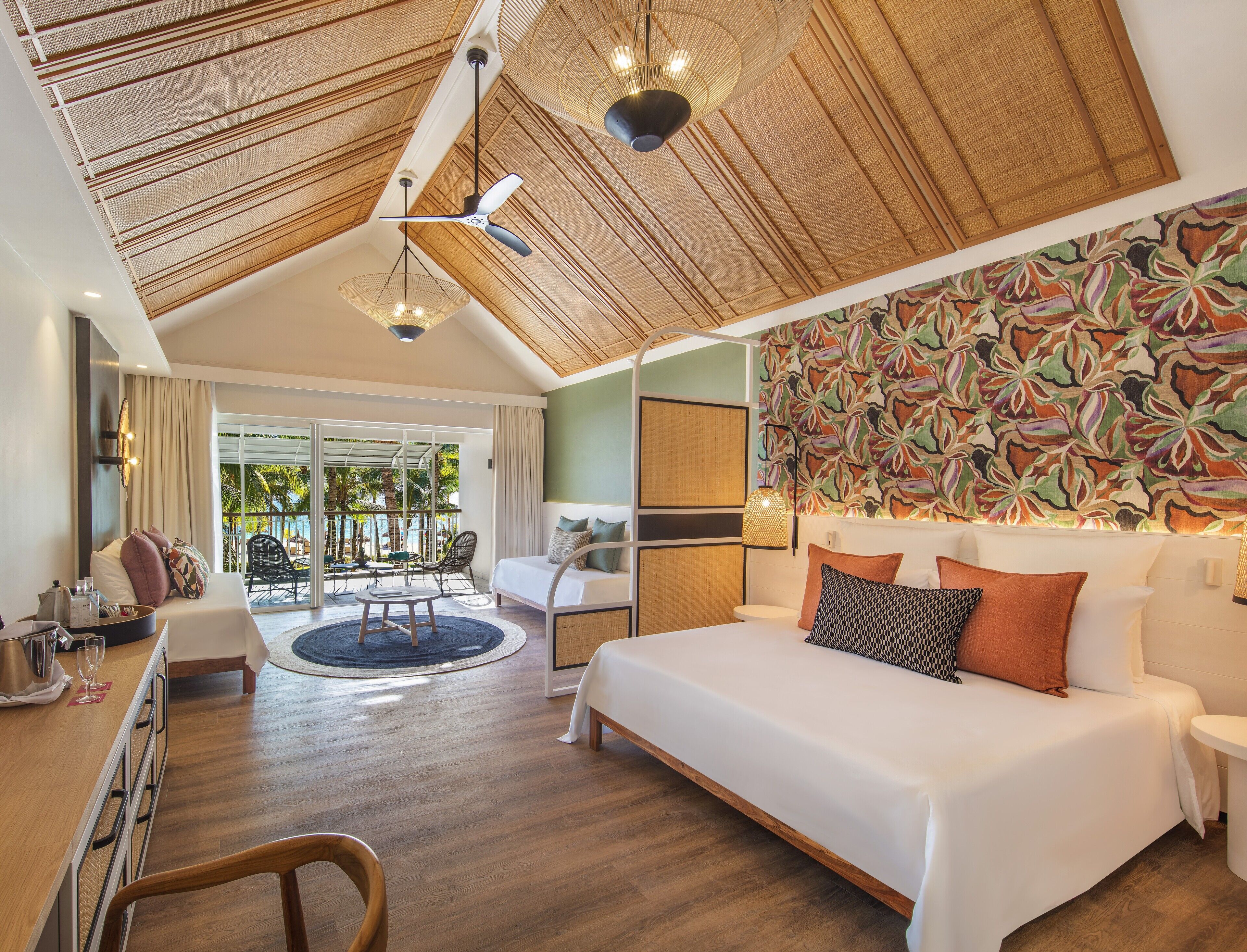 غرفة عائلية | ميني بار وخزنة داخل الغرفة وستائر تعتيم ومكواة/لوح كي