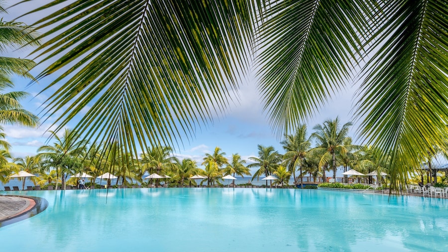 Victoria Beachcomber Resort & Spa