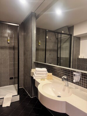 Down duvets, minibar, in-room safe, blackout curtains - Exclusive (Sarajevo)