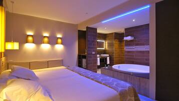 Select Comfort-bedden, een minibar, een kluis op de kamer, een bureau