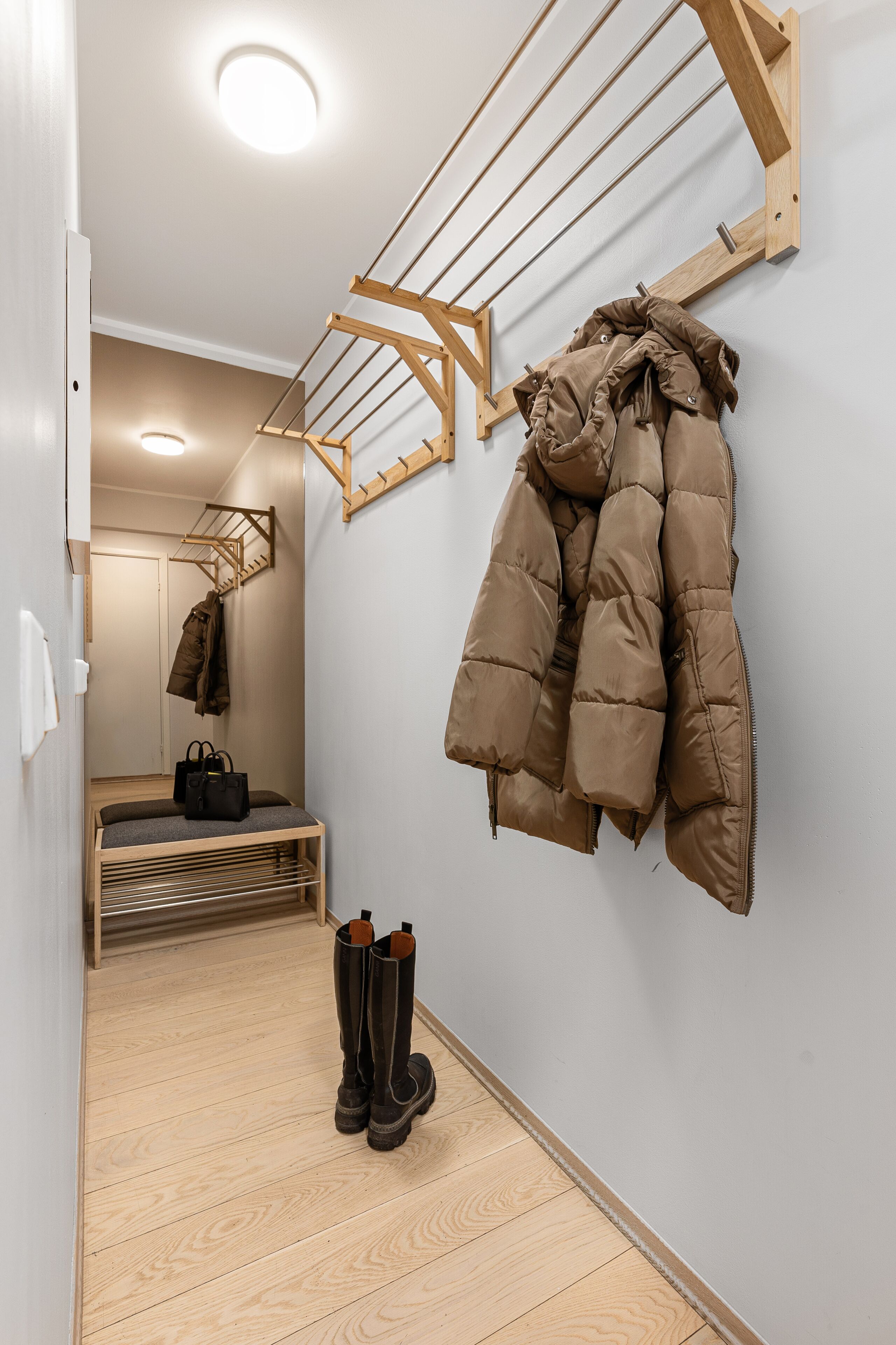 deluxe apartment, 1 bedroom, bathtub, city view | living area | 32-inch lcd tv with digital channels, tv