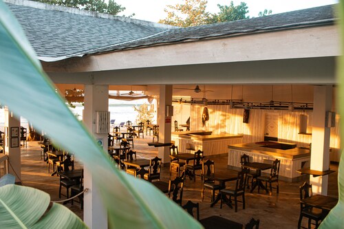 Merrils Beach Resort I