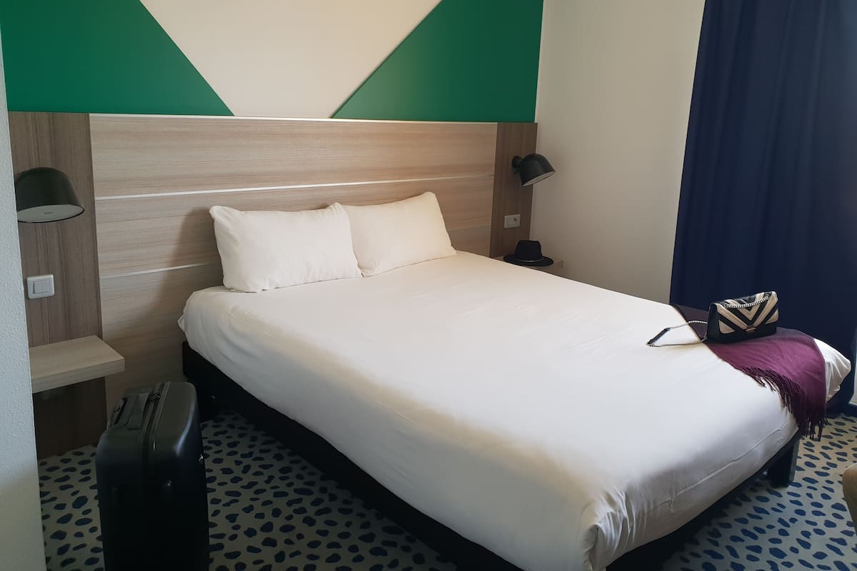 Standaard tweepersoonskamer, 1 tweepersoonsbed | 20 slaapkamers, luxe beddengoed, een kluis op de kamer, een bureau