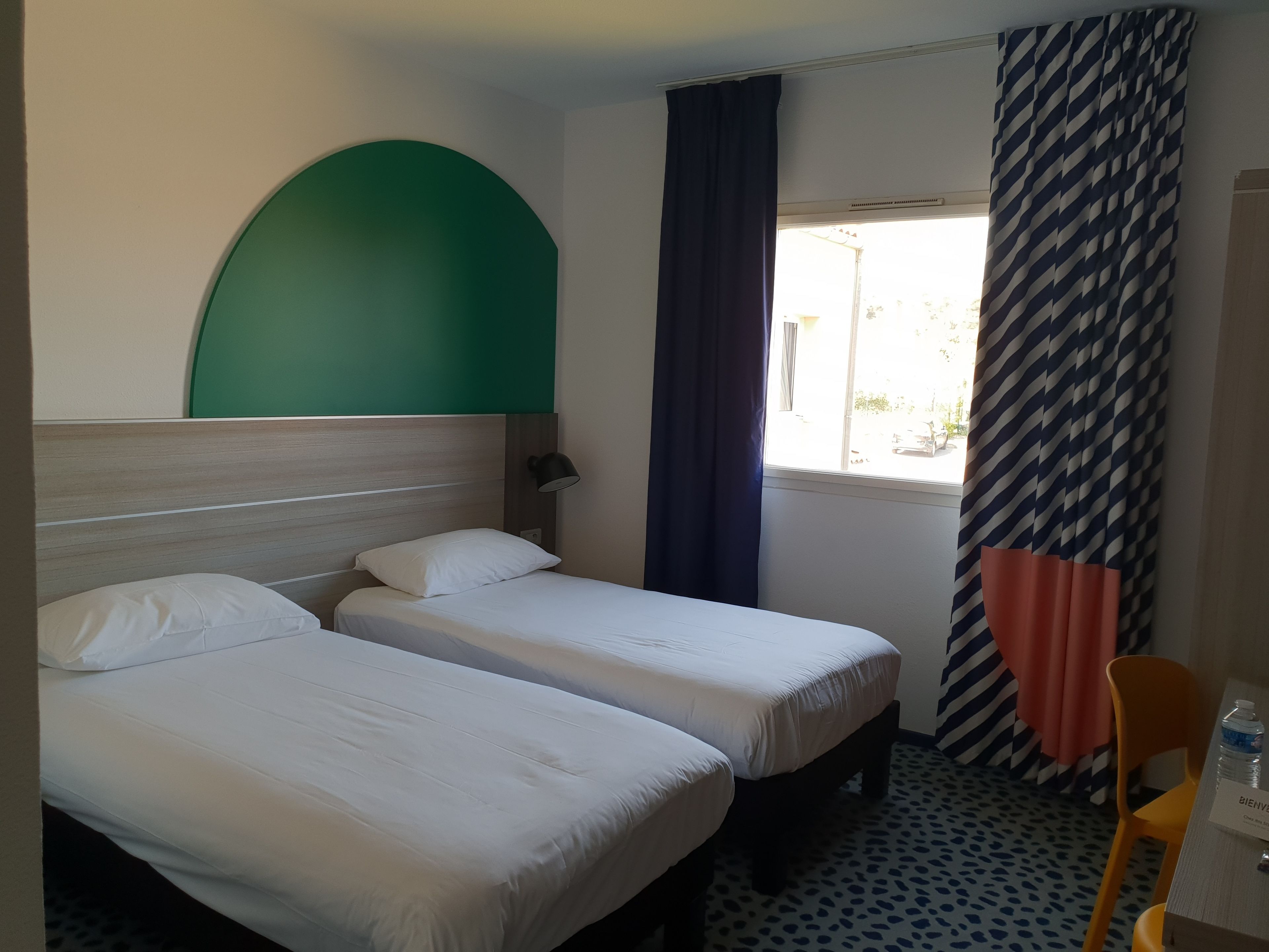 Photo - ibis Styles Marseille Plan de Campagne