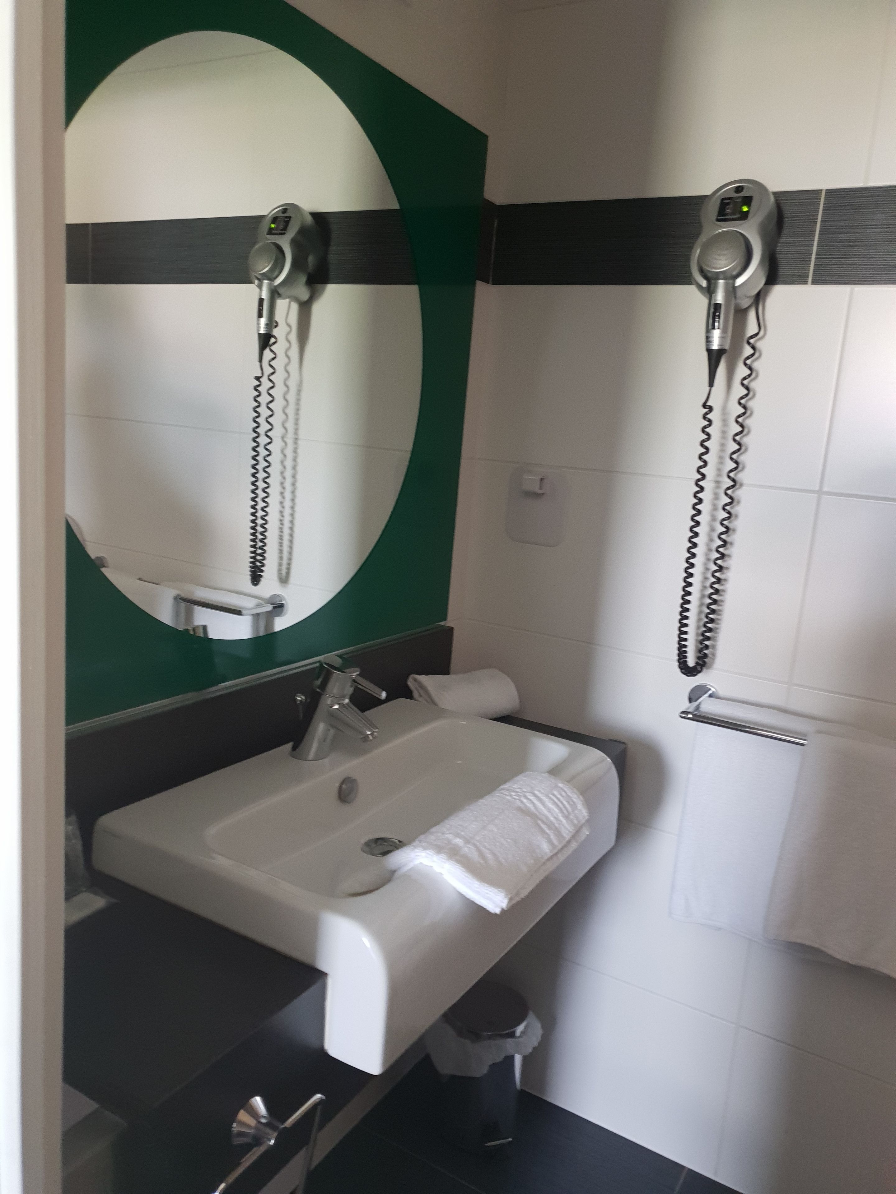 standard double room, 1 double bed | bathroom | eco-friendly toiletries, hair dryer, towels