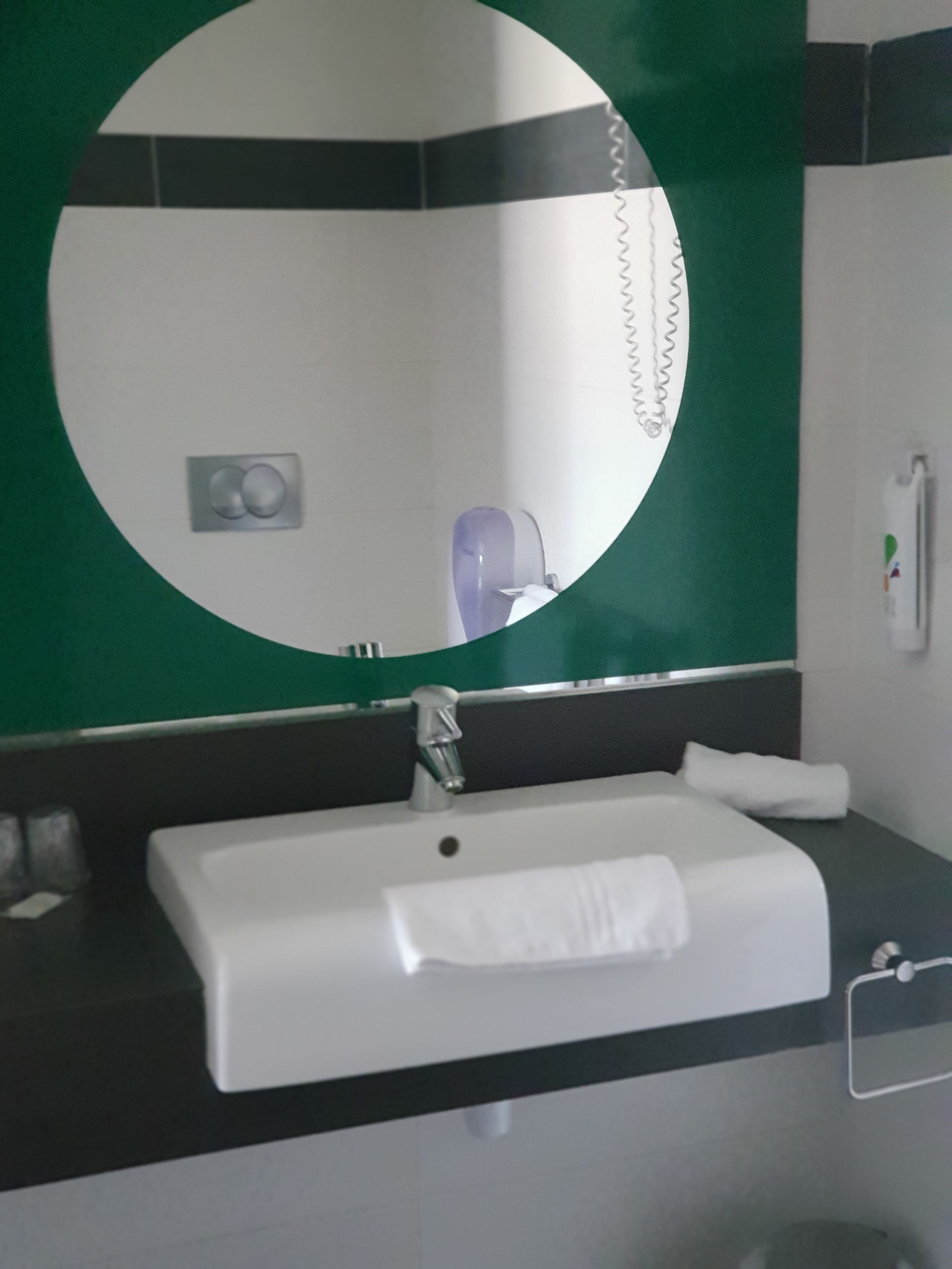 Photo - ibis Styles Marseille Plan de Campagne