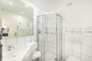 Room, River View | Bathroom