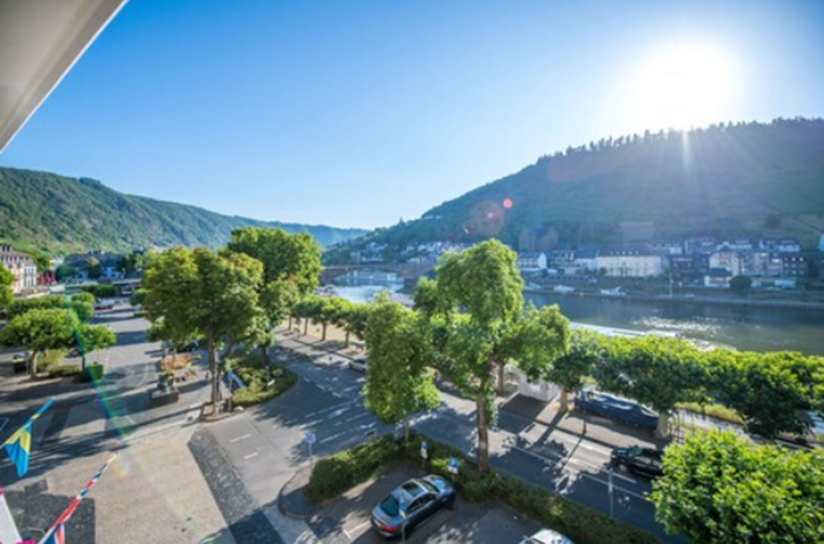 room, balcony, river view | balcony