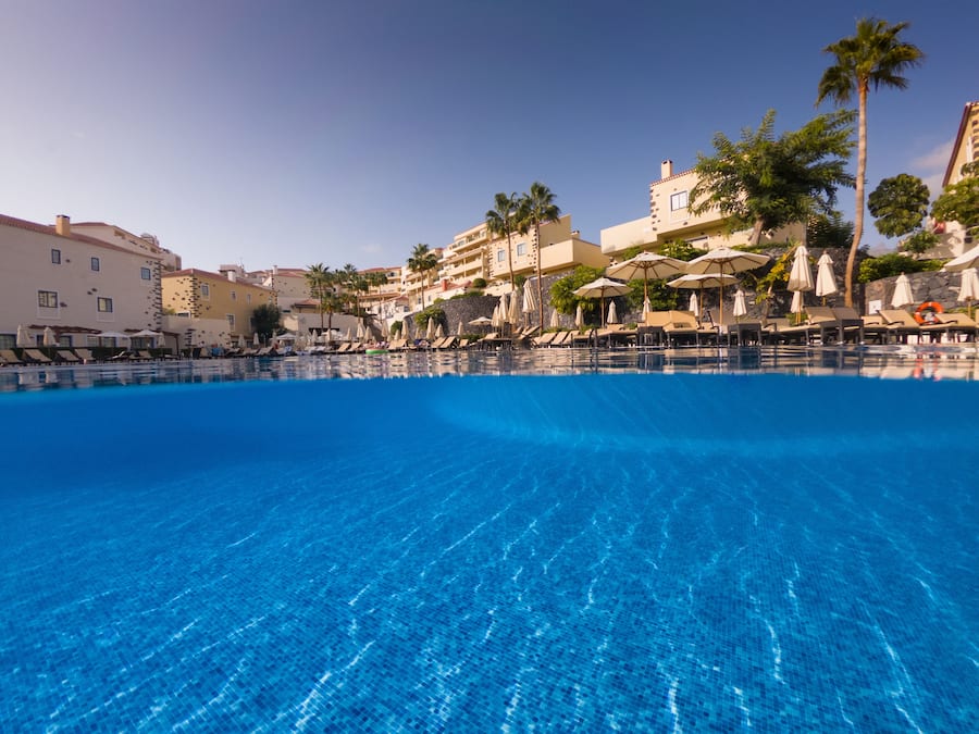 3 outdoor pools, open 10:00 AM to 6:00 PM, pool umbrellas, sun loungers