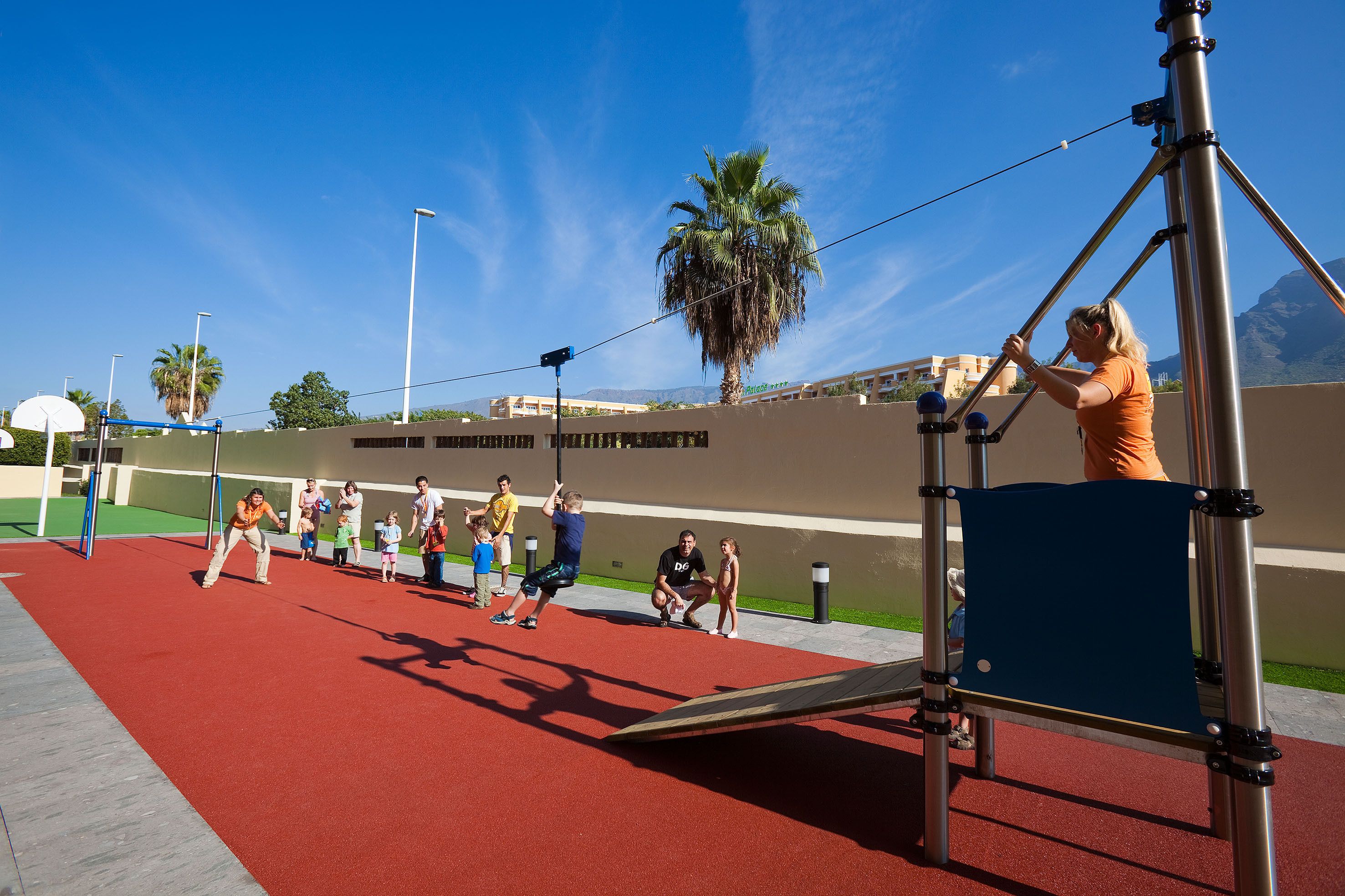 children’s play area – outdoor