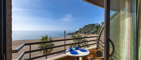 Apartment, 1 Bedroom, Ocean View | Terrace/patio