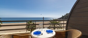 Almirall Apartaments