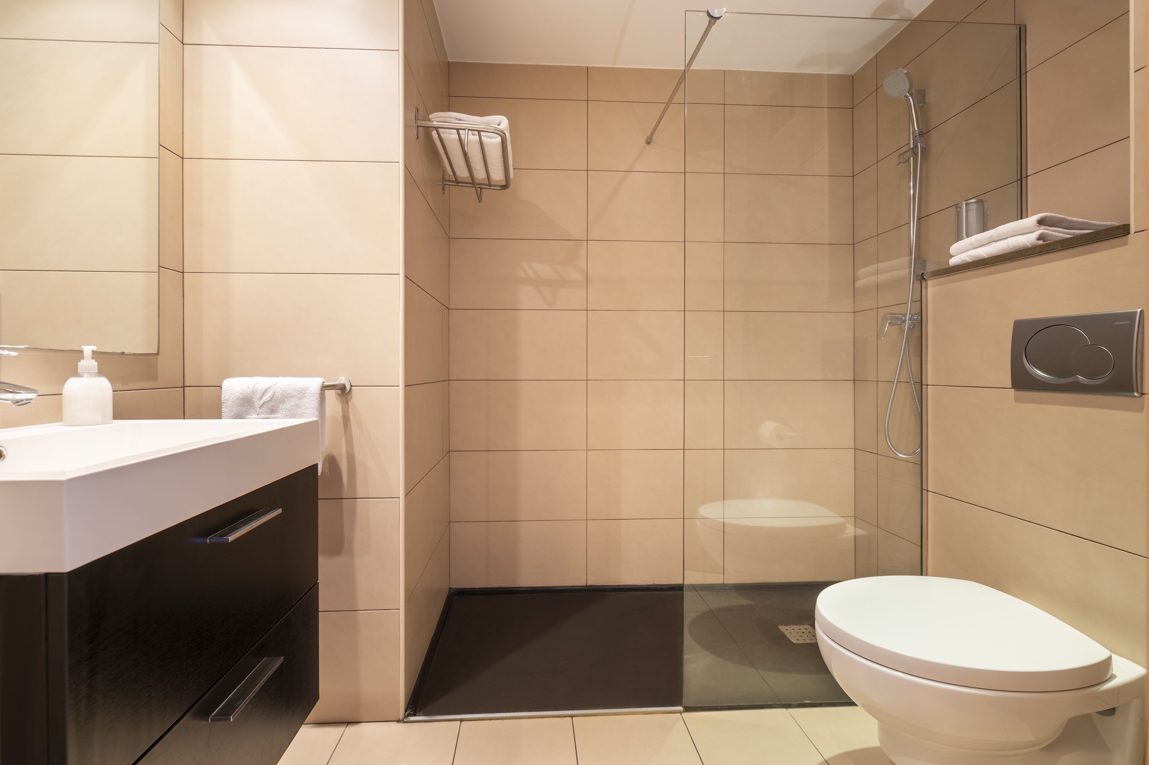 studio, sea view | bathroom | shower, free toiletries, hair dryer, towels