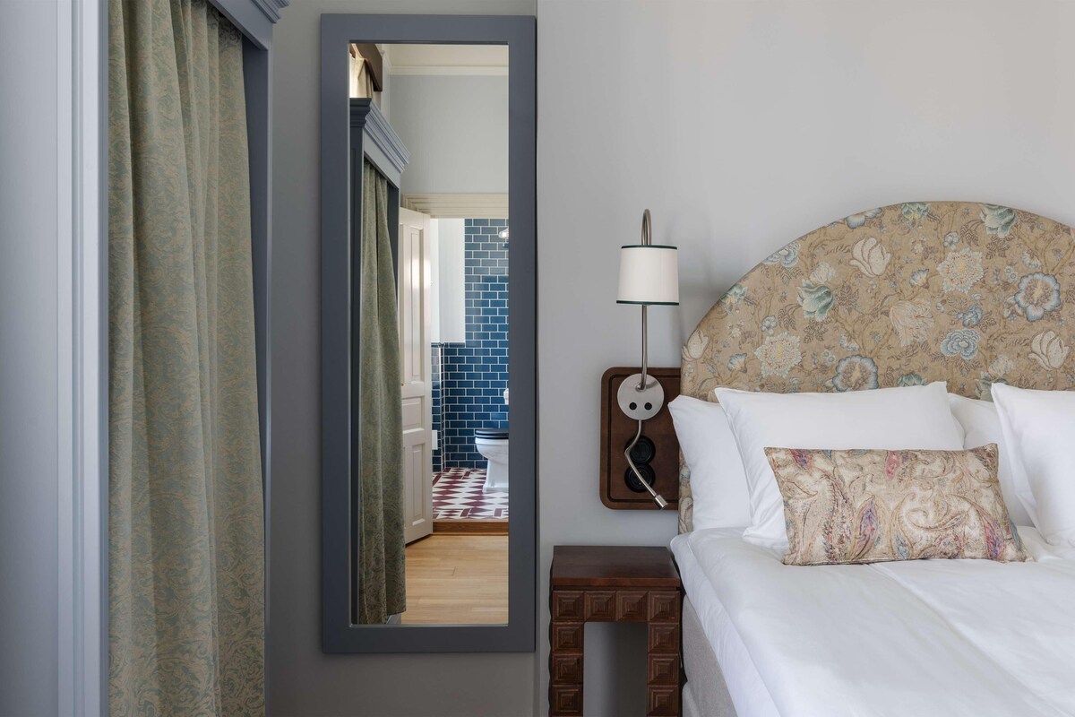 Surmatelas, coffres-forts dans les chambres, rideaux occultants