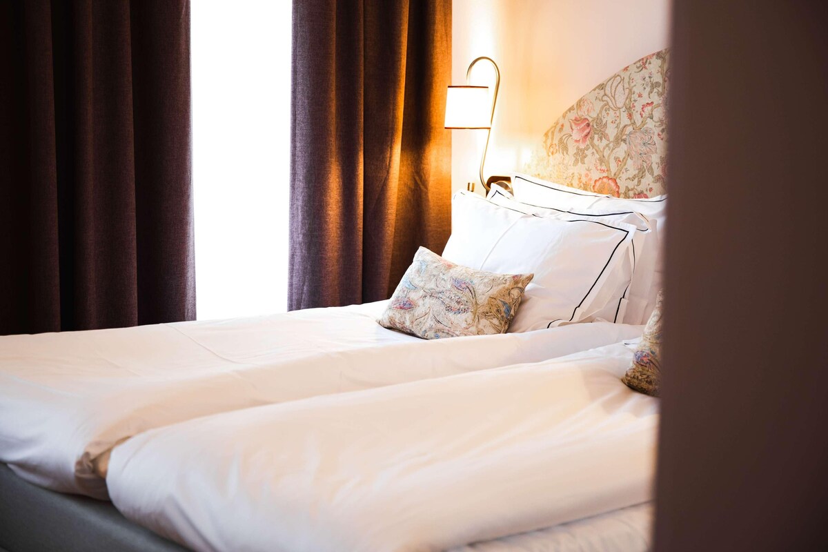 Surmatelas, coffres-forts dans les chambres, rideaux occultants