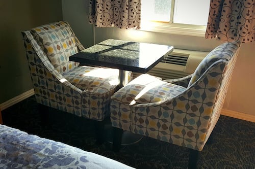 Standard Room, 1 King Bed | Living area | TV