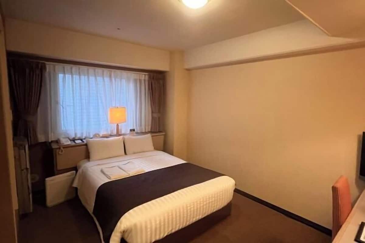 Desk, blackout curtains, iron/ironing board, free WiFi