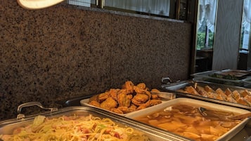 Breakfast, lunch and dinner served